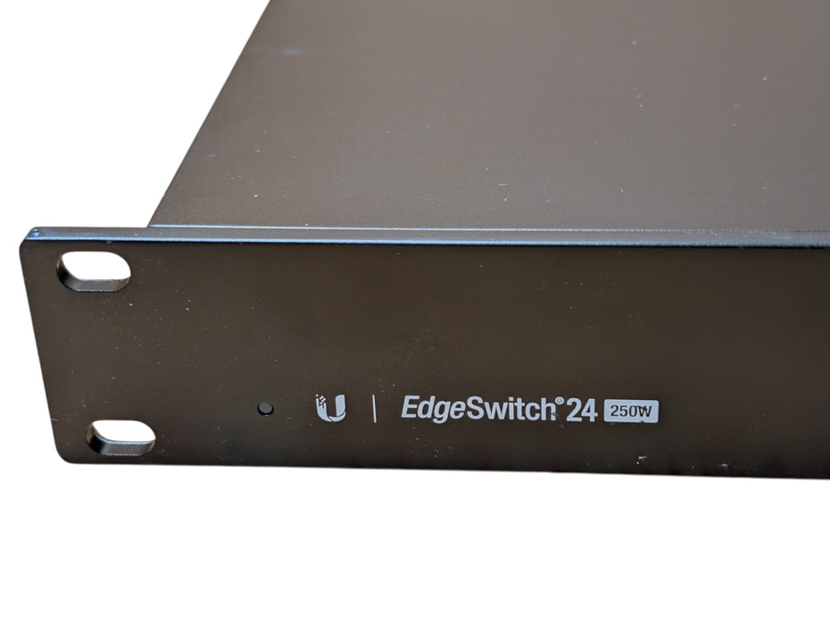 Ubiquiti EdgeSwitch 24 250W ES-24-250W 24-Port Switch (READ)