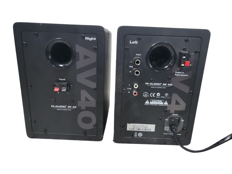 Pair of M-AUDIO AV 40 Speakers