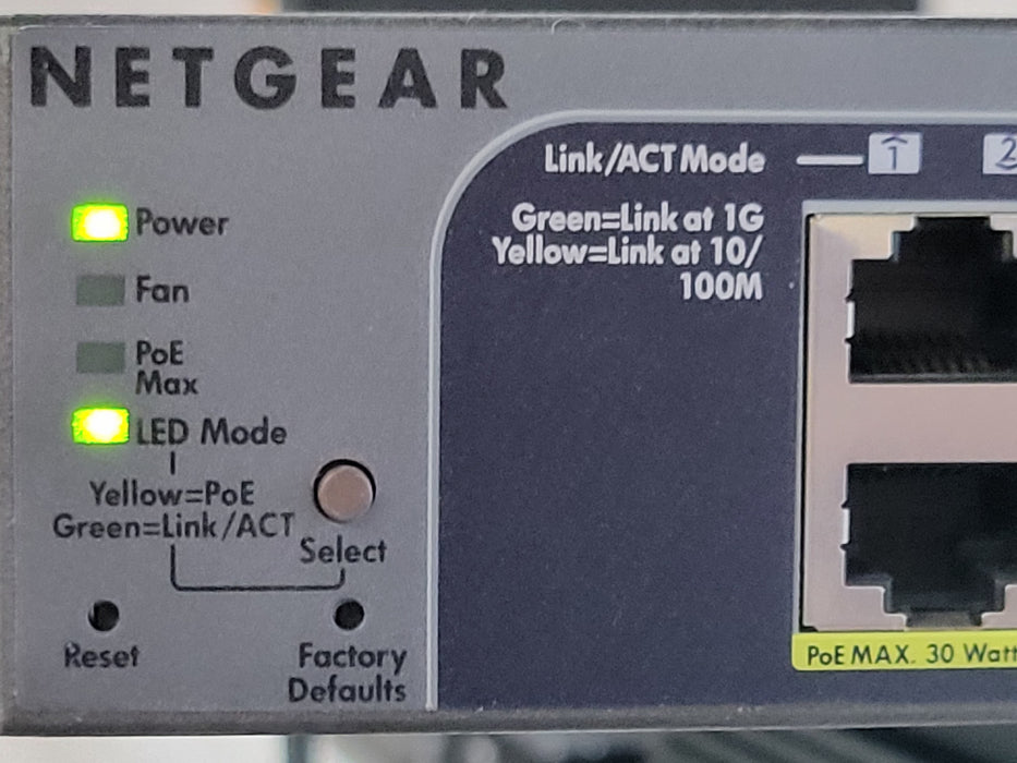 Netgear ProSafe GS752TP 48-Port Gigabit Smart Switch with PoE and 4 SFP Ports