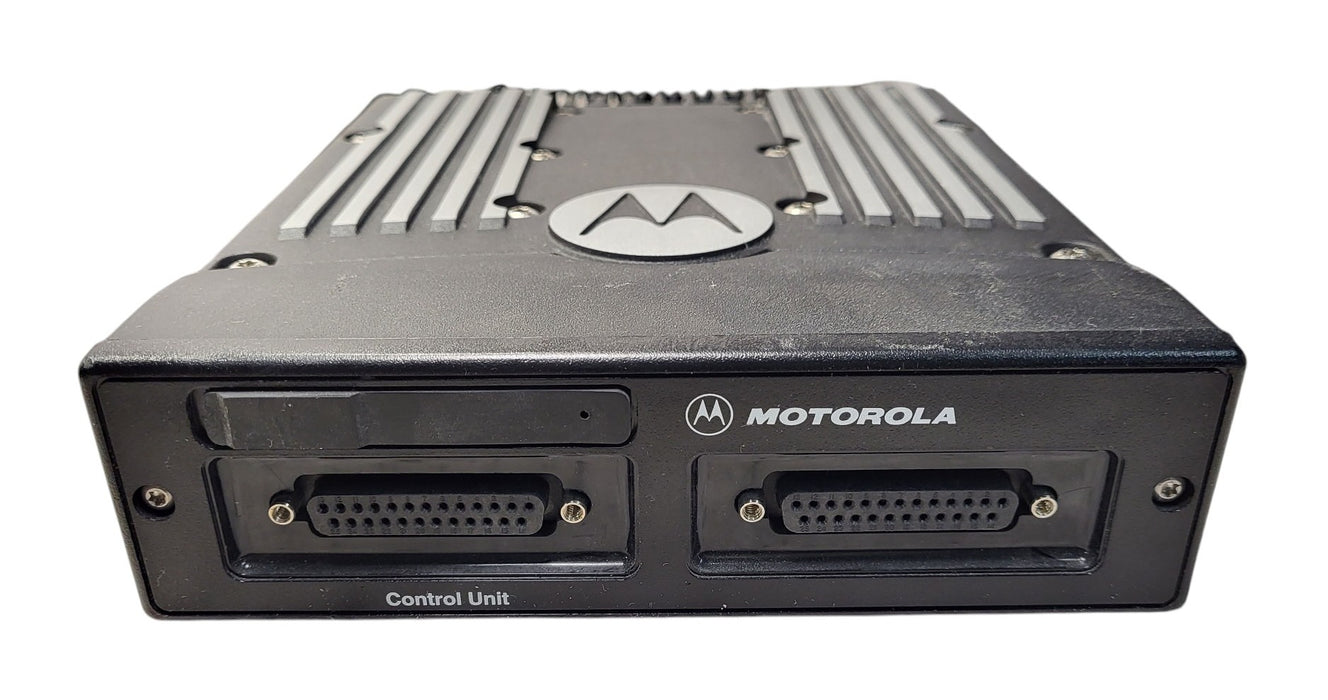 Motorola XTL 5000 L20URS9PW1AN Digital Mobile Radio Transceiver Unit