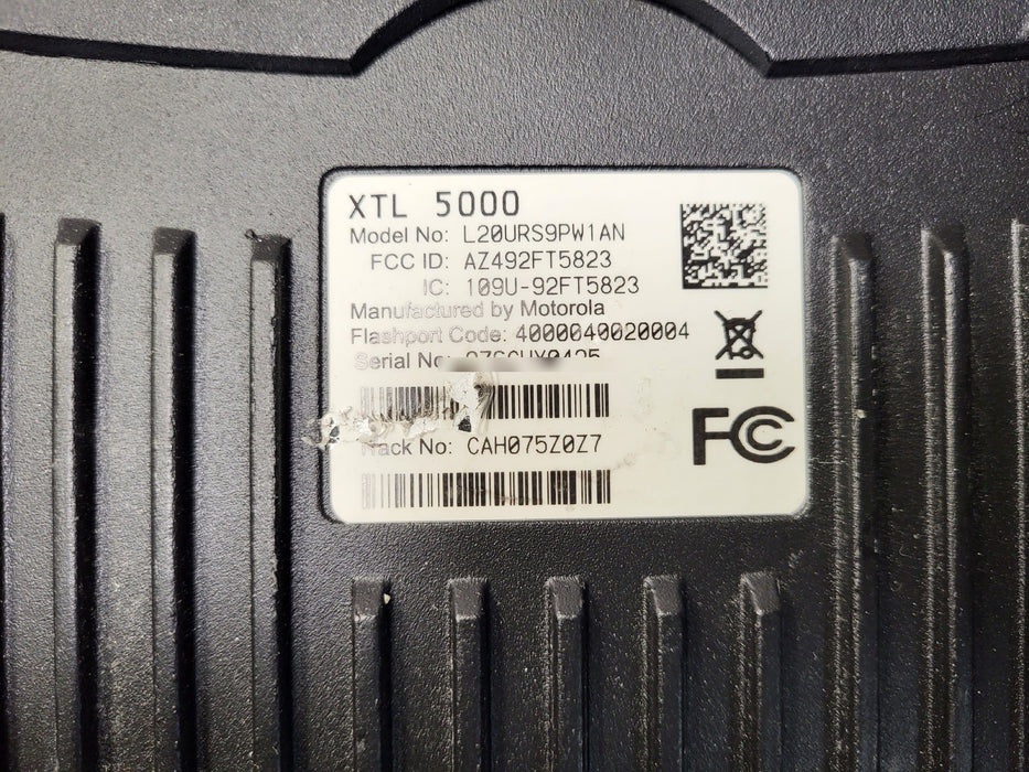 Motorola XTL 5000 L20URS9PW1AN Digital Mobile Radio Transceiver Unit