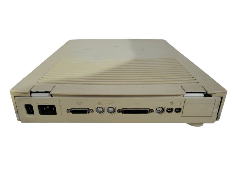 Apple Macintosh Quadra 605 Vintage PC Computer M1476  *Powers On !