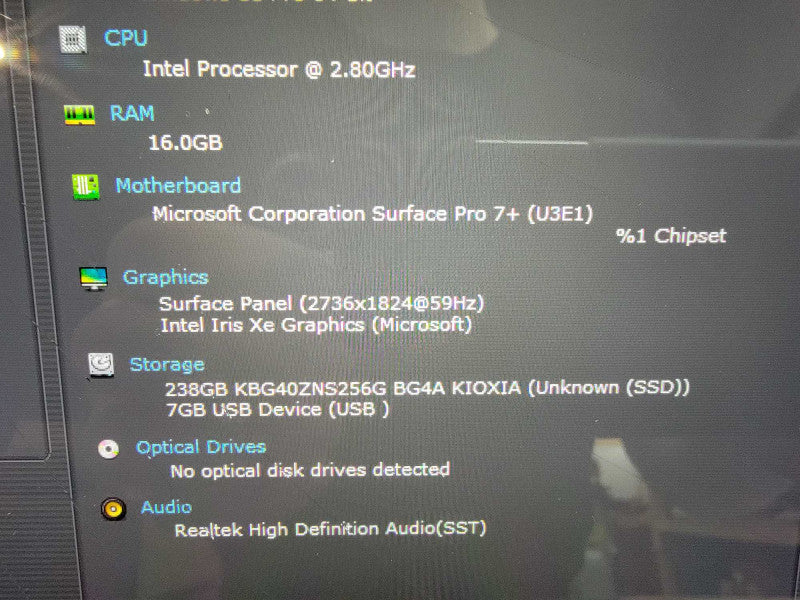 MS Surface Pro 7+ 1960 13\\" Core i7-1165G7 16GB RAM 512GB SSD - READ Q