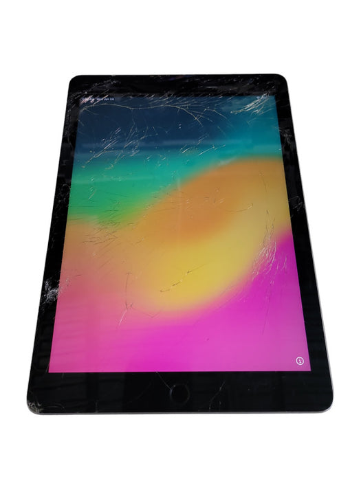 Apple iPad 6th Gen (A1893) - READ Î
