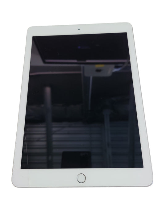 Apple iPad 6th Gen 32GB (A1893) - READ Î