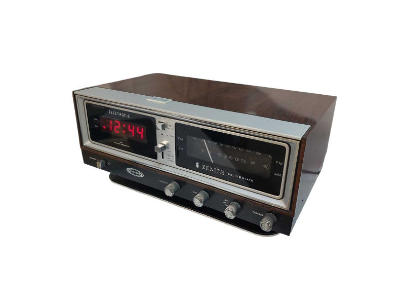 Zenith Electronic Solid State Clock Radio Model:R472 =