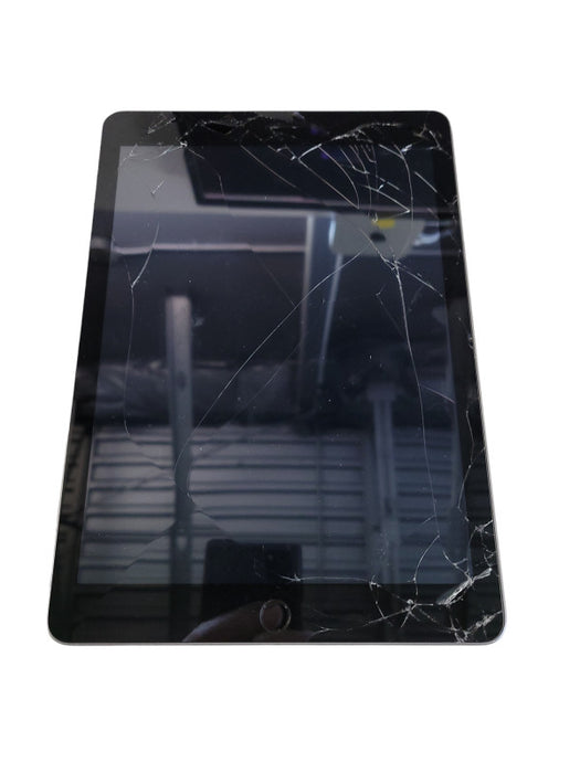 Apple iPad 5th Gen 32GB (A1822) - READ Î