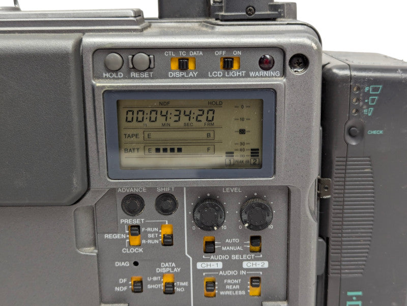 Sony DNW-7 Digital Camcorder Betacam SX PowerHAD Please READ  -