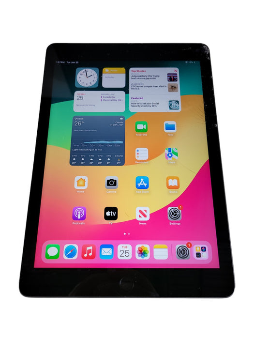 Apple iPad 6th Gen 32GB (A1893) - READ Î
