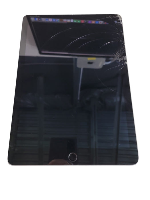 Apple iPad 6th Gen 32GB (A1893) - READ Î