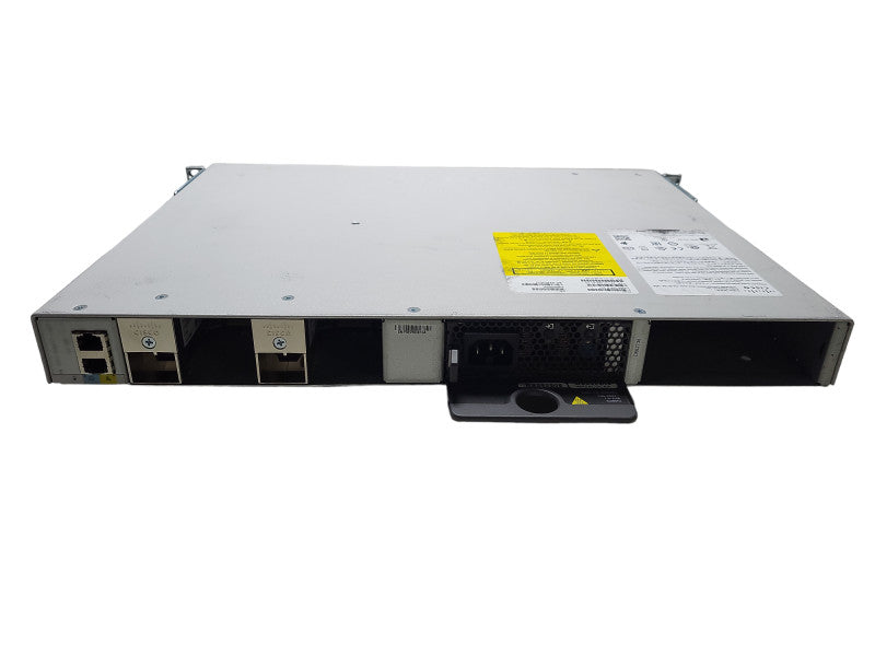 Cisco C9200-24P-E Catalyst 24-Port PoE+ Switch READ $