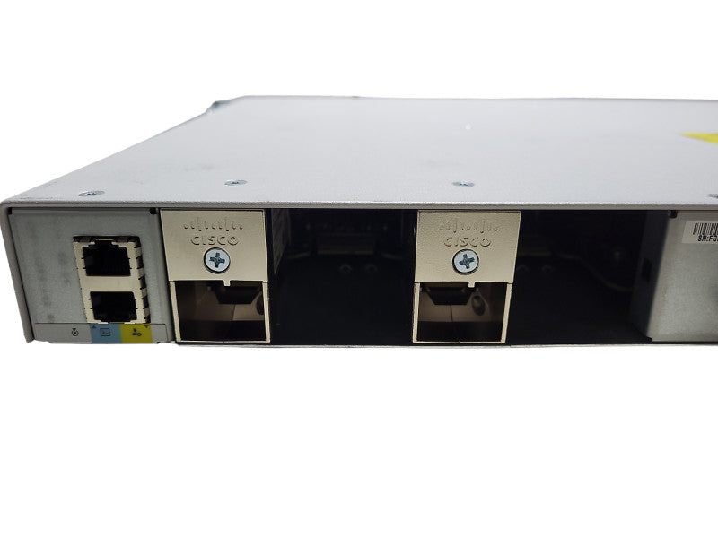 Cisco C9200-24P-E Catalyst 24-Port PoE+ Switch READ $