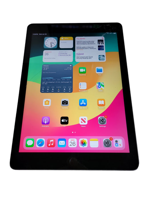 Apple iPad 6th Gen 32GB (A1893) - READ Î
