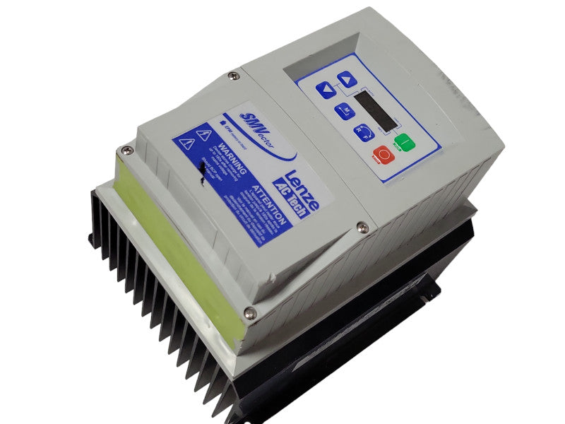 Lenze ESV222N02YXC Ac Vfd Drive 240v-ac 0-500hz 0-230v-ac 3hp, READ _