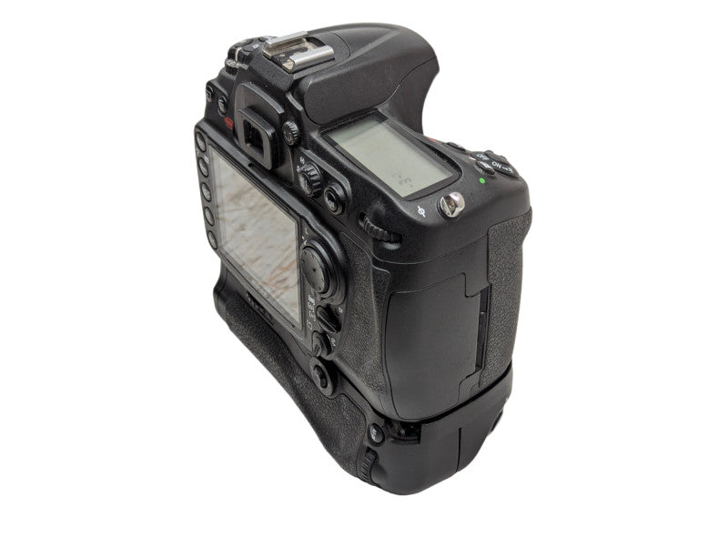 Nikon D300 Digital SLR Camera Please READ  -