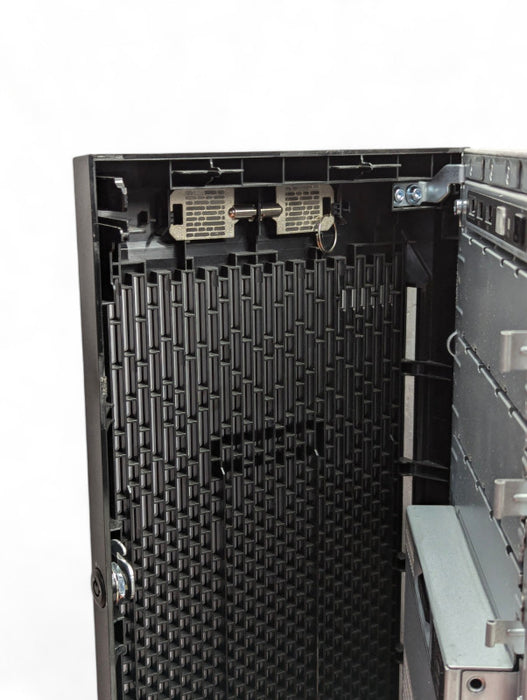 HPE ML350 Gen10 2x Xeon Silver 4110 @ 2.10Ghz 128GB RAM , E208i-a SR RAID -
