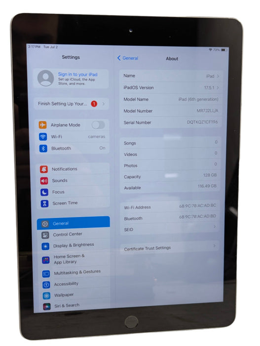 Apple iPad 6th generation 128GB A1893 UNLOCKED -