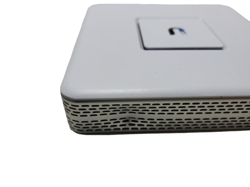 UBIQUITI UNIFI SECURITY GATEWAY USG No power adapter Q$