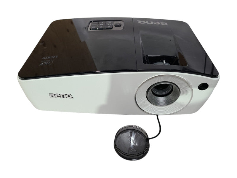 BenQ MX661 Projector, 261 Lamp Hours w/ Remote & Bag