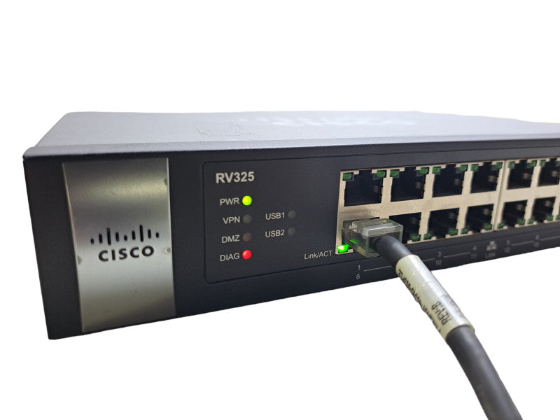 Cisco RV325 V01 | 16-Port Gigabit Dual WAN VPN Router *READ*