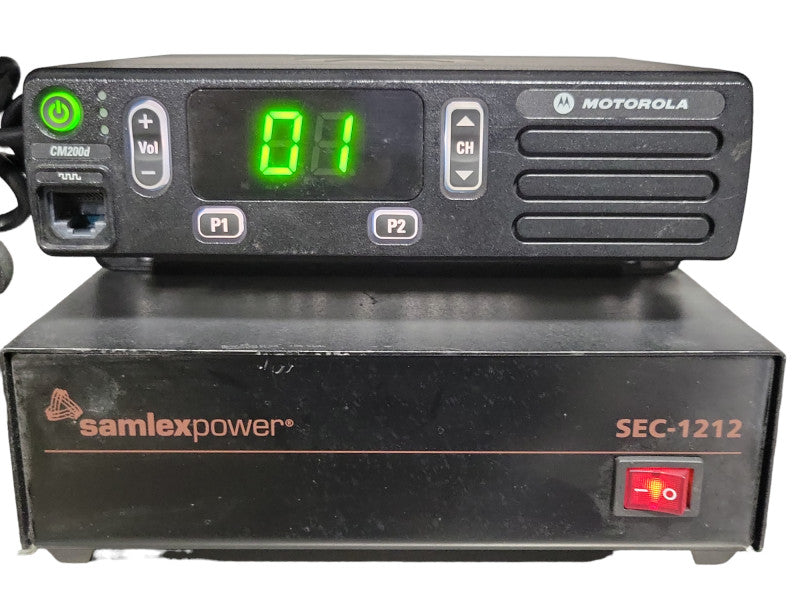 motorola CM200d AAM01QNC9JA1AN digital Radio w/ Samlexpower SEC-1212, READ  _