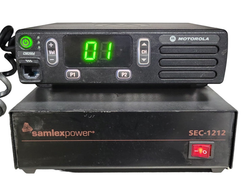 motorola CM200d AAM01QNC9JA1AN digital Radio w/ Samlexpower SEC-1212, READ  _