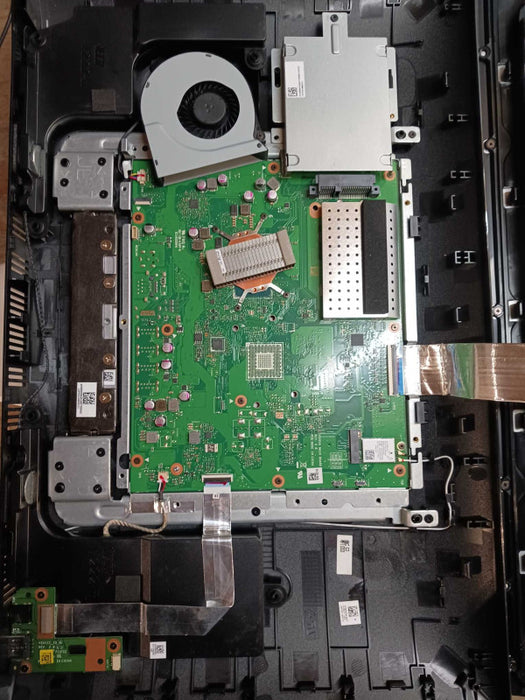 Asus V222-R 21.5\\" AIO i5-8250U 8GB DDR4 RAM
