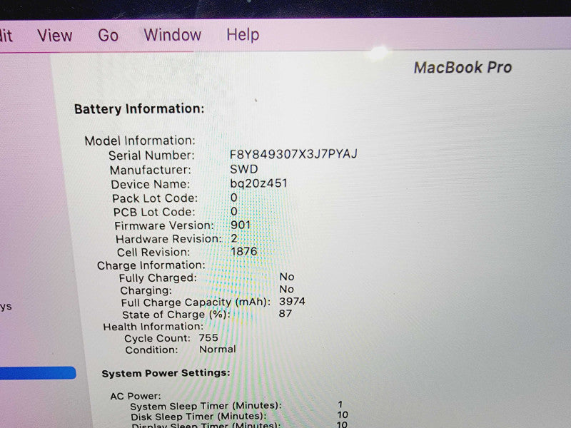 Apple Macbook Pro 2018 13\\" 4-Core i7-8559U @ 2.7GHz 16GB DDR3 256GB SSD (