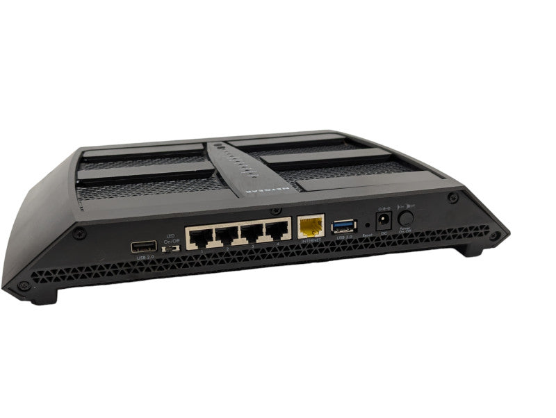 NETGEAR Nighthawk X6 AC3200 Tri-Band WiFi Router R8000  -