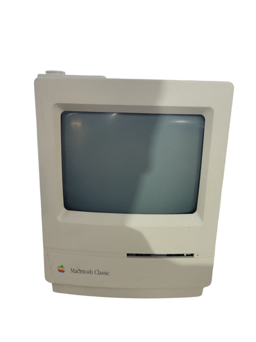 Vintage Apple Macintosh Classic M0420 Computer !