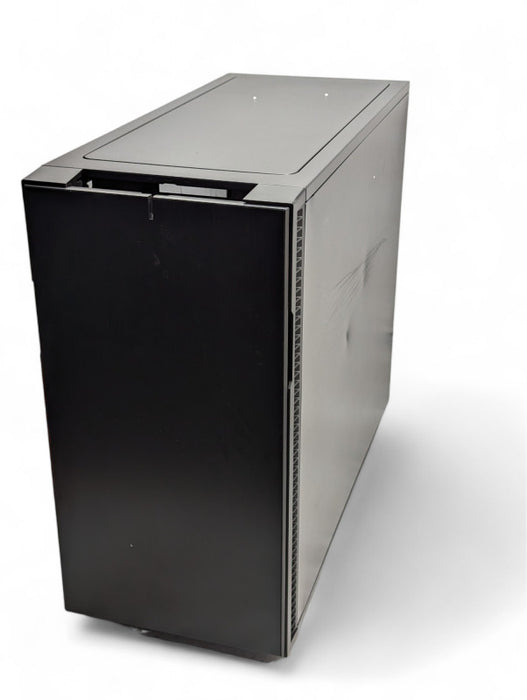 Fractal design define R6 USB-C computer case with Glass Side Panel READ  -
