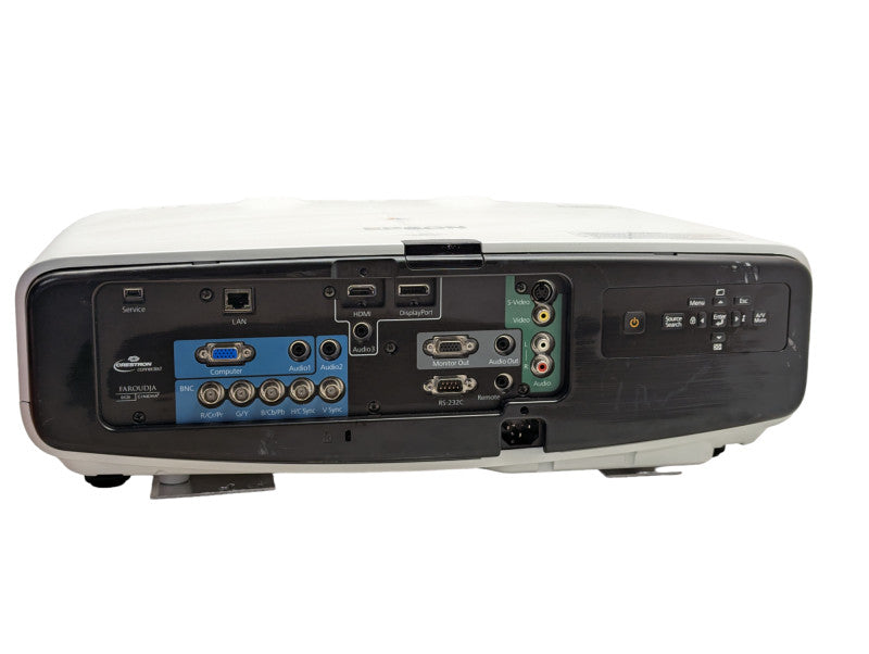 EPSON PowerLite Pro G6150 XGA 3LCD Projector (1024x768) 6500 lumens -