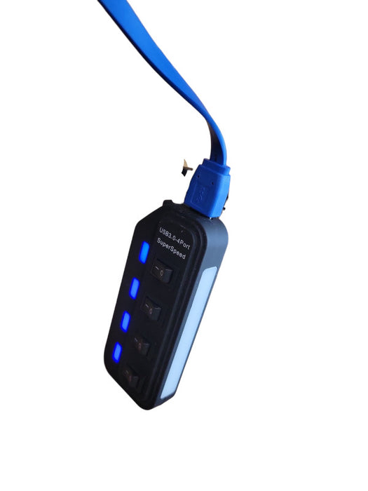 4-Port USB3 SuperSpeed powered Hub %