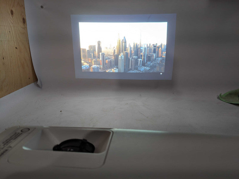 Epson Powerlite 915W H388A LCD Projector, Lamp hour 571 HRS