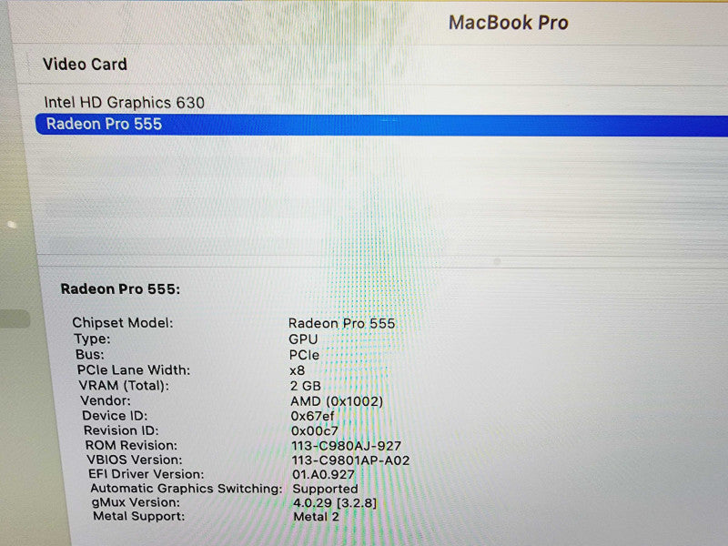 Apple Macbook Pro 2017 15\\" 4-Core i7-7700HQ @ 2.8GHz 16GB DDR3 256GB SSD Radeon Pro 555 2GB [Read] (
