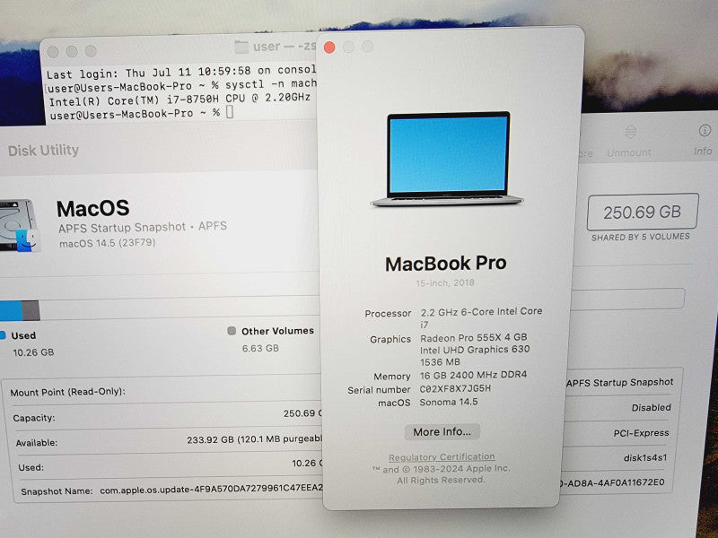Apple Macbook Pro 2018 15\\" 6-Core i7-8750H @ 2.2GHz 16GB DDR4 256GB SSD Radeon Pro 555x 4GB (