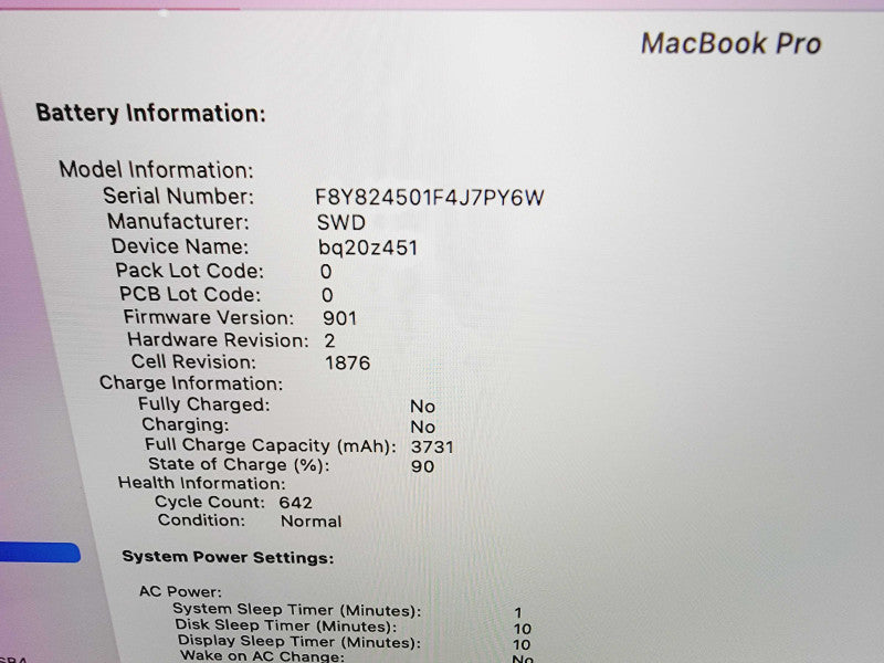 Apple Macbook Pro 2018 13\\" 4-Core i7-8559U @ 2.7GHz 16GB DDR3 512GB SSD (