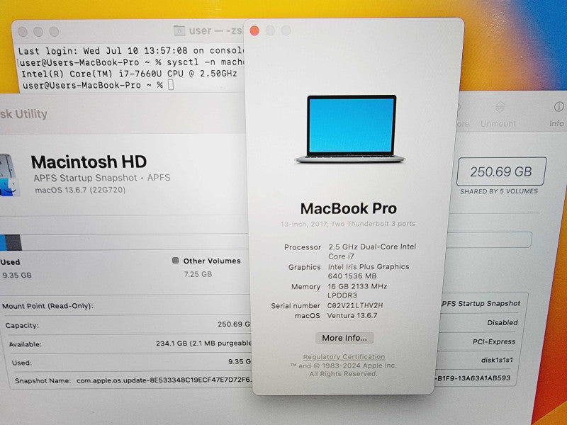 Apple Macbook Pro 2017 13\\" 2-Core i7-7660U @ 2.5GHz 16GB DDR3 256GB SSD [Read (