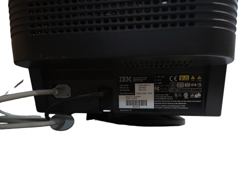 IBM E74 17\\" CRT Black Monitor