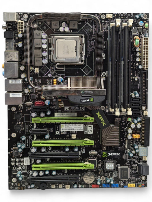 XFX MB-N790-IU nForce 790i Ultra SLI Core 2 EXTREME QX9650 @ 3.30 Ghz 8GB RAM -