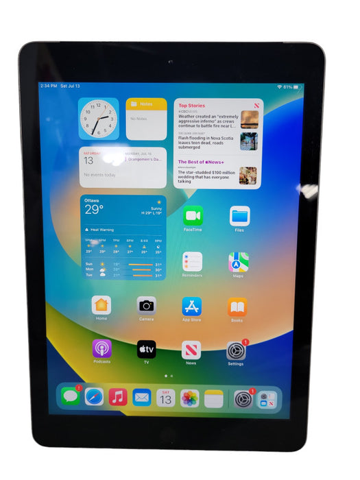 Apple iPad 5th Gen 32GB (A1823) !