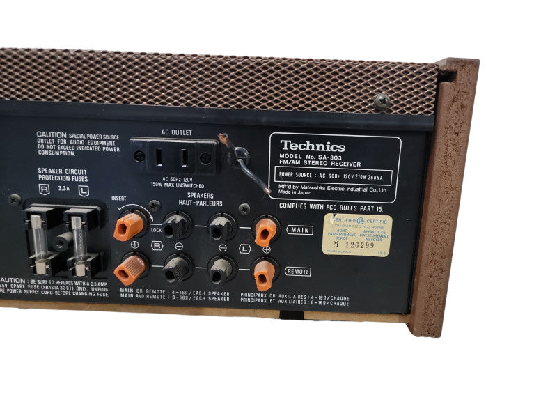 Vintage Technics SA-303 Stereo Receiver