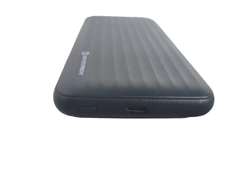 DM-PB-100-DC-LC 10000mAh built-in (USB type-C and lightning) !