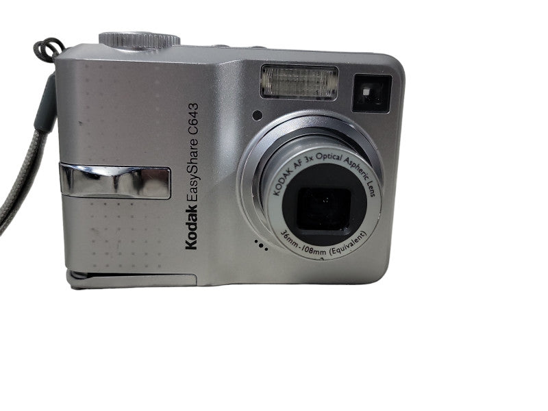 Kodak EasyShare C643 Silver 2.4\\" LCD 6.1MP 3X Optical Zoom Digital Camera