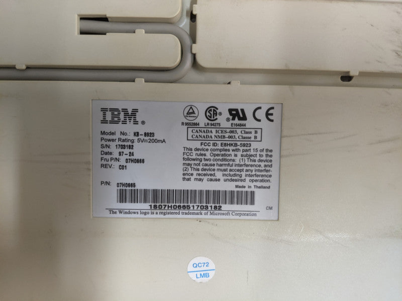 IBM computer keyboard Model KB-8923 Wired PS/2 Connection