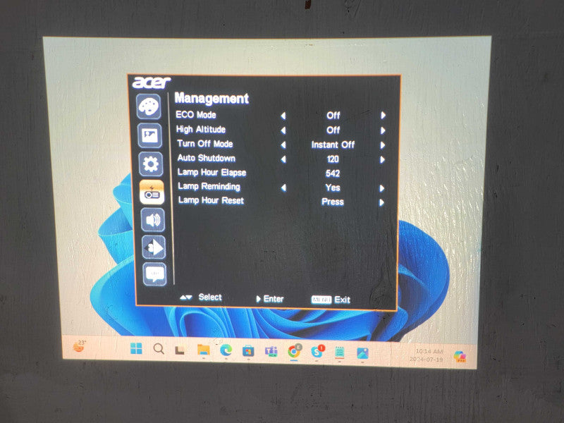 Acer P1173 Projector/ 542 Hours/ 3D/HDMI Please READ