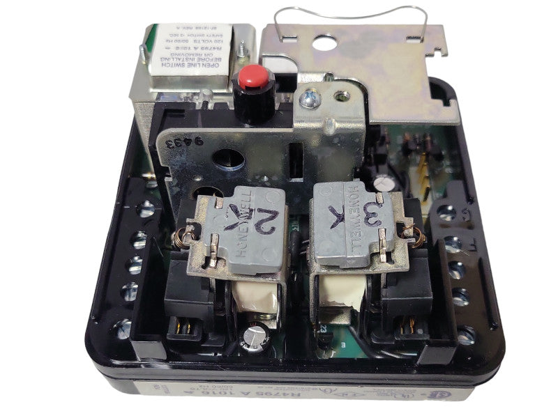 Honeywell R4795 A 1016 Burner Control System, READ _