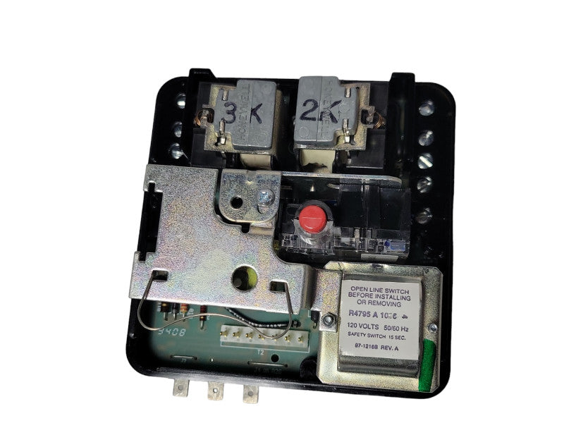Honeywell R4795 A 1016 Burner Control System, READ _