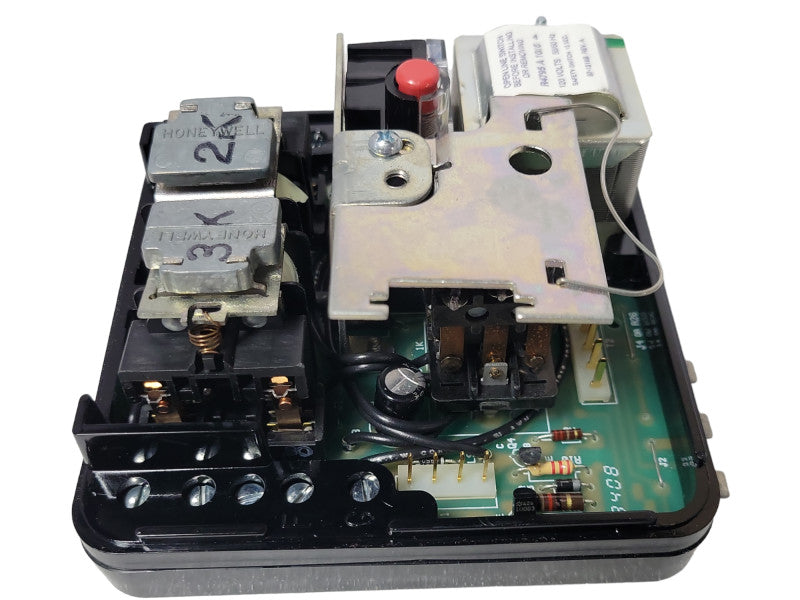 Honeywell R4795 A 1016 Burner Control System, READ _