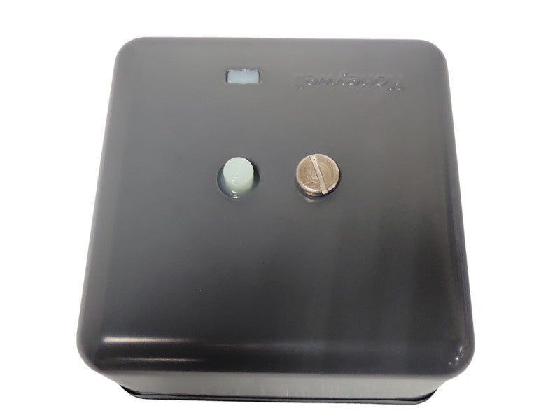 Honeywell R4795 A 1016 Burner Control System, READ _